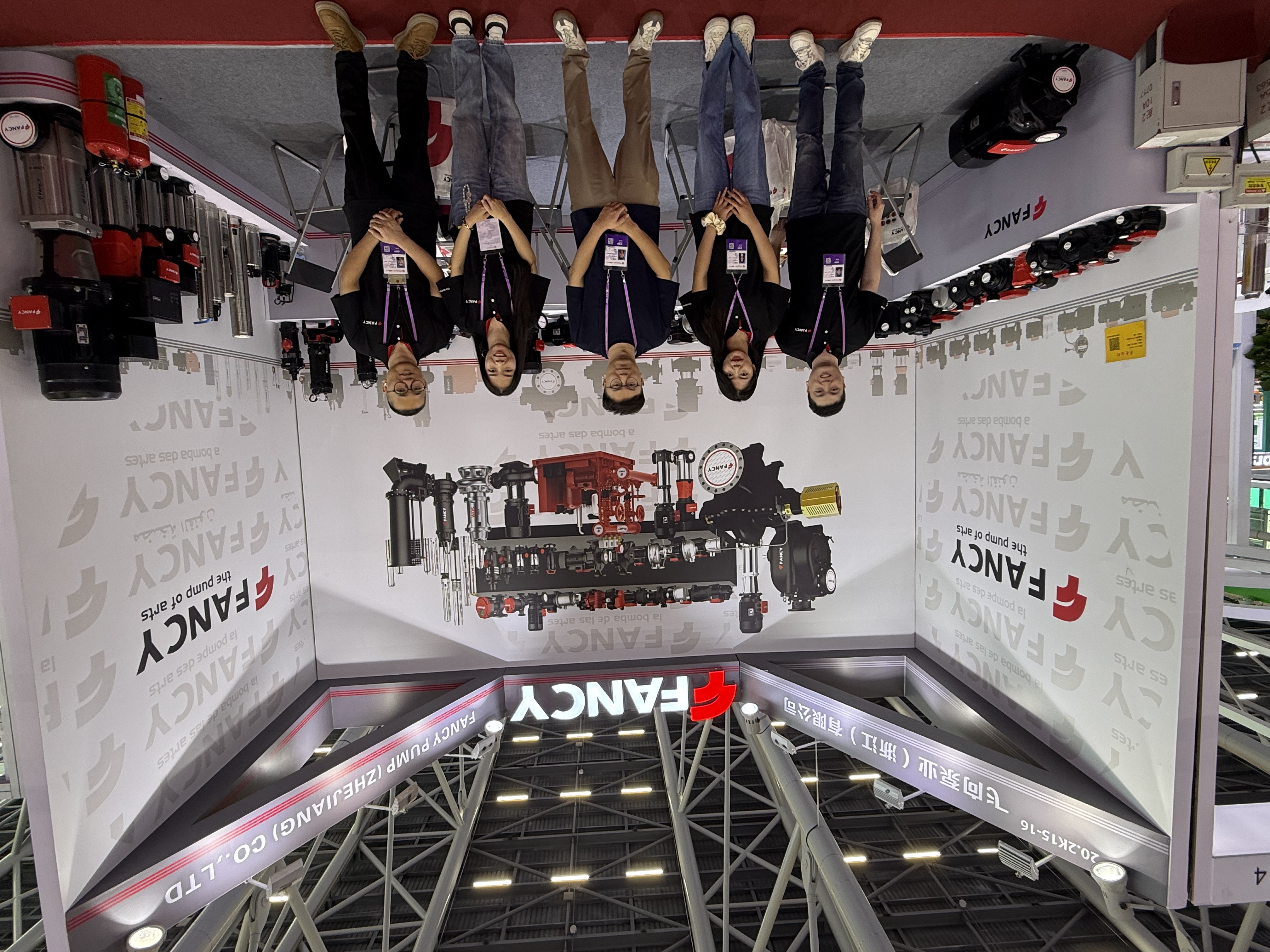 Fancy asiste a la 138ª Feria Cantonal en la RPC